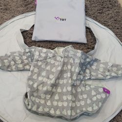 Infant Bib Tray Clothes Cover (Almost New)
