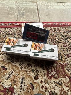 Wireless microphone  🎤.  $25 each