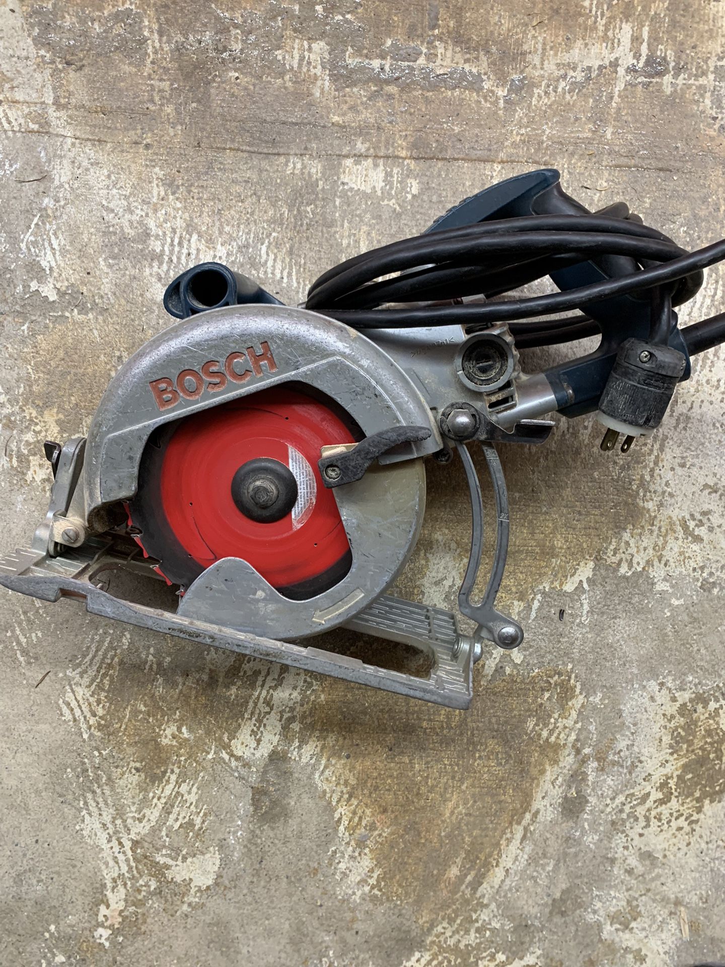 Wormdrive Saw