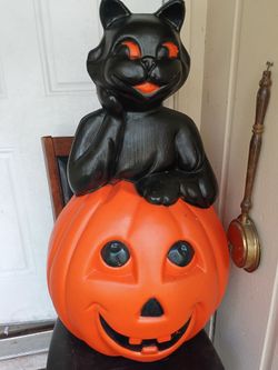 Halloween characters
