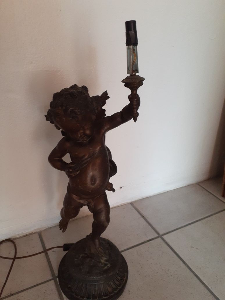 Angel,con luz bronce 18" de alto