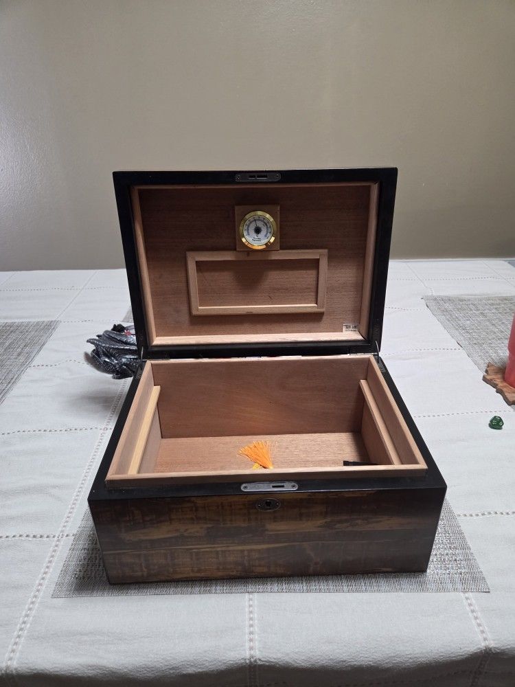 Cigar Humidor