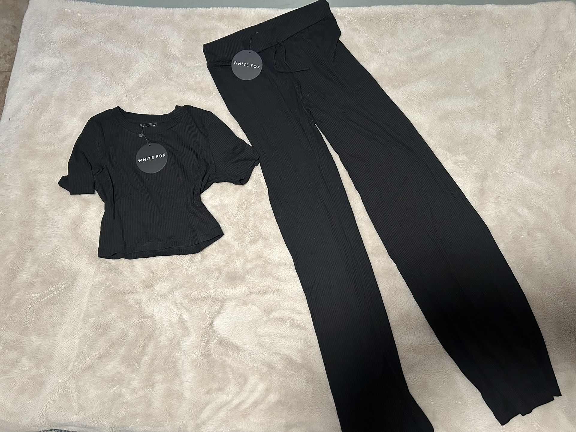 White Fox Boutique Black Lounge Set Size M