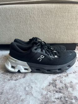 On cloud ‘cloudflyer’ mens size 10.5