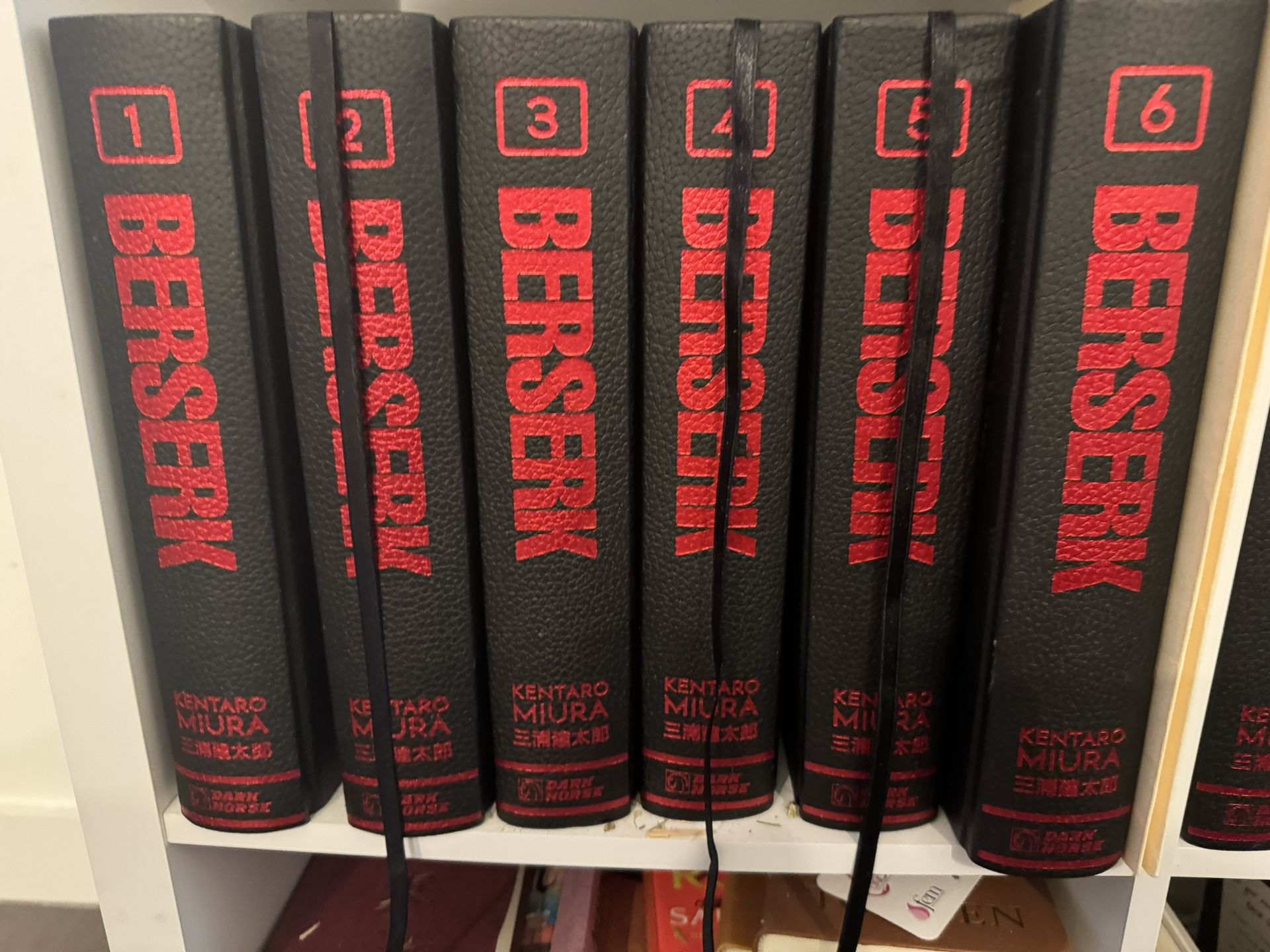 Berserk Deluxe Vol 1-8
