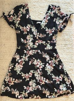 Abercrombie & Fitch floral mini dress