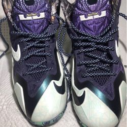 NIKE LEBRON ALL STAR GLOW IN THE DARK SIZE 7 (621712-701) EXECELLET CONDITION 