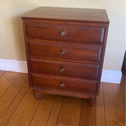 Mid Century Small Chest Of Drawers. 