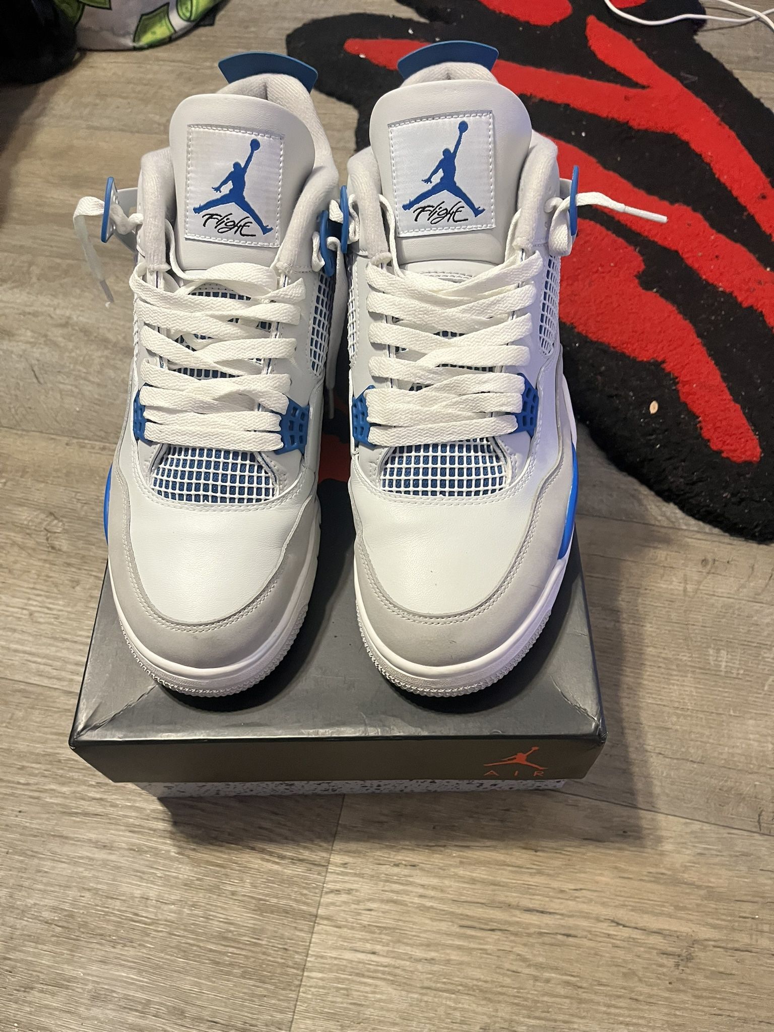 Jordan 4