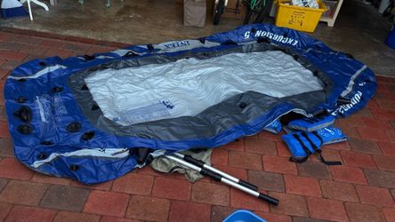 Intex Excursion 5 Inflatable Boat + Oars, Life Jackets & Accessories
