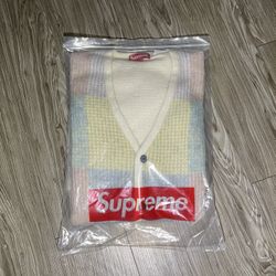 Supreme SS22 Brushed Grid Cardigan Large for Sale in Garden
