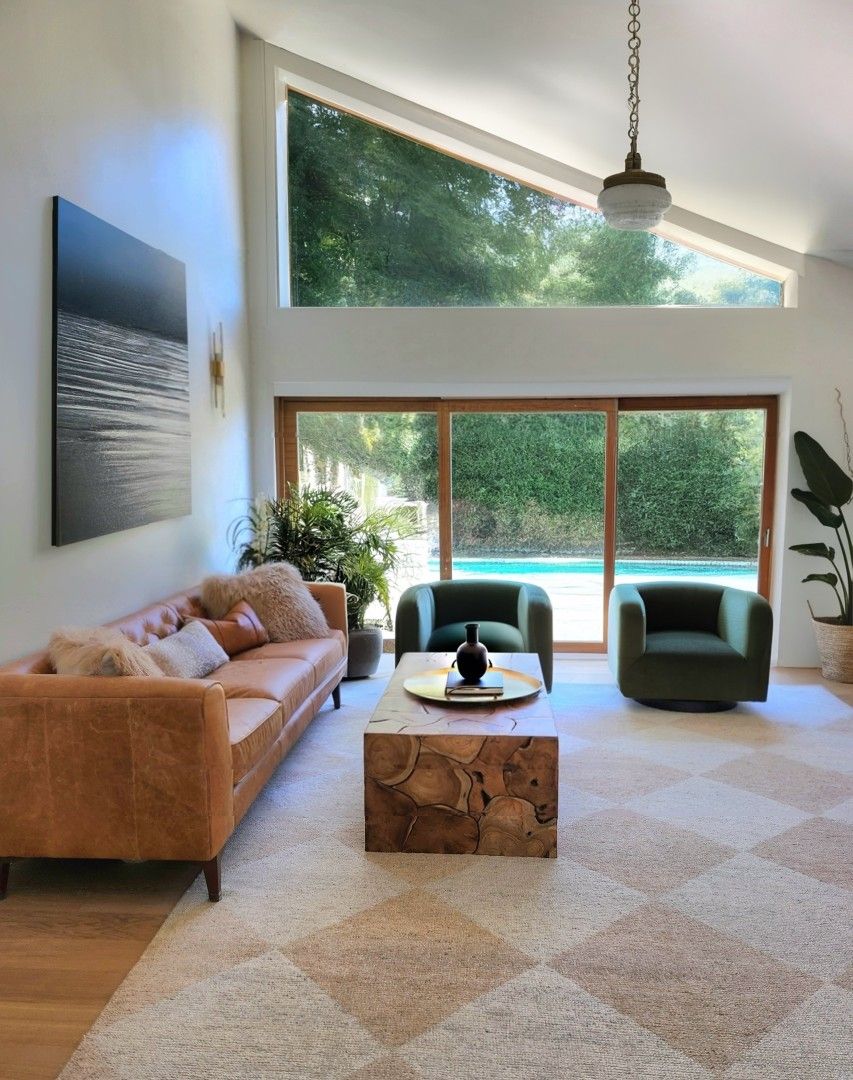 Essex Leather Sofa (Poly & Bark)