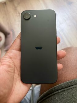 iPhone 16e (throw offers!) I’m fair