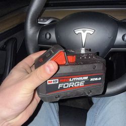 Milwaukee M18 Xc8.0 Forge