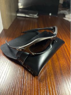 Oakley metal frame sunglasses