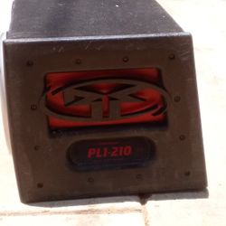 Vendo Visión general creada por IA

+2
The image shows a Rockford Fosgate PL1-210 Punch Stage 1 dual 10" loaded subwoofer enclosure. 
Features:
It con