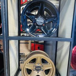 Huge-Sale 35” Nitto Tires & 17x8.5 METHOD Wheels For TRUCK. Suv. Jeep. (we Finance)