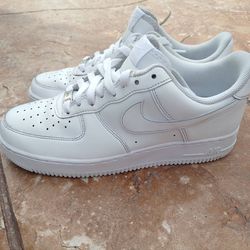 Nike Air Force 1 Shoes Size 8.5