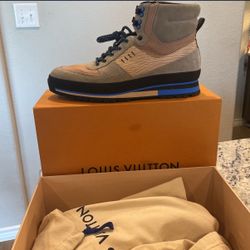 Louis Vuitton 
