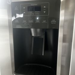 Still Available! GE REFRIGERATOR 