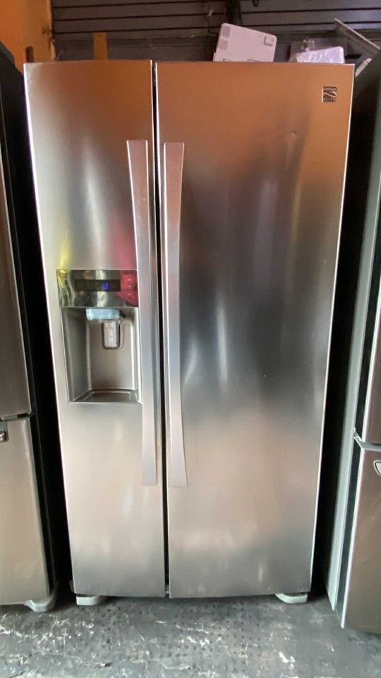 SIDE BY SIDE KENMORE 33WIDE STAINLESS STEEL