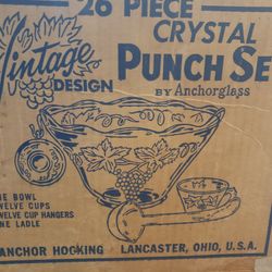 VINTAGE CRYSTAL PUNCH SET