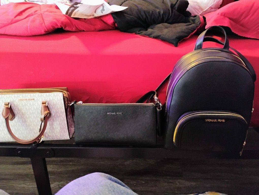 Black Leather Michael Kors Bag