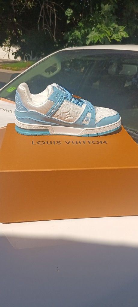 LV blue And White Shoes Size 9.5