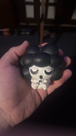 Youtooz Sr. Pelo Figure (Fetus)