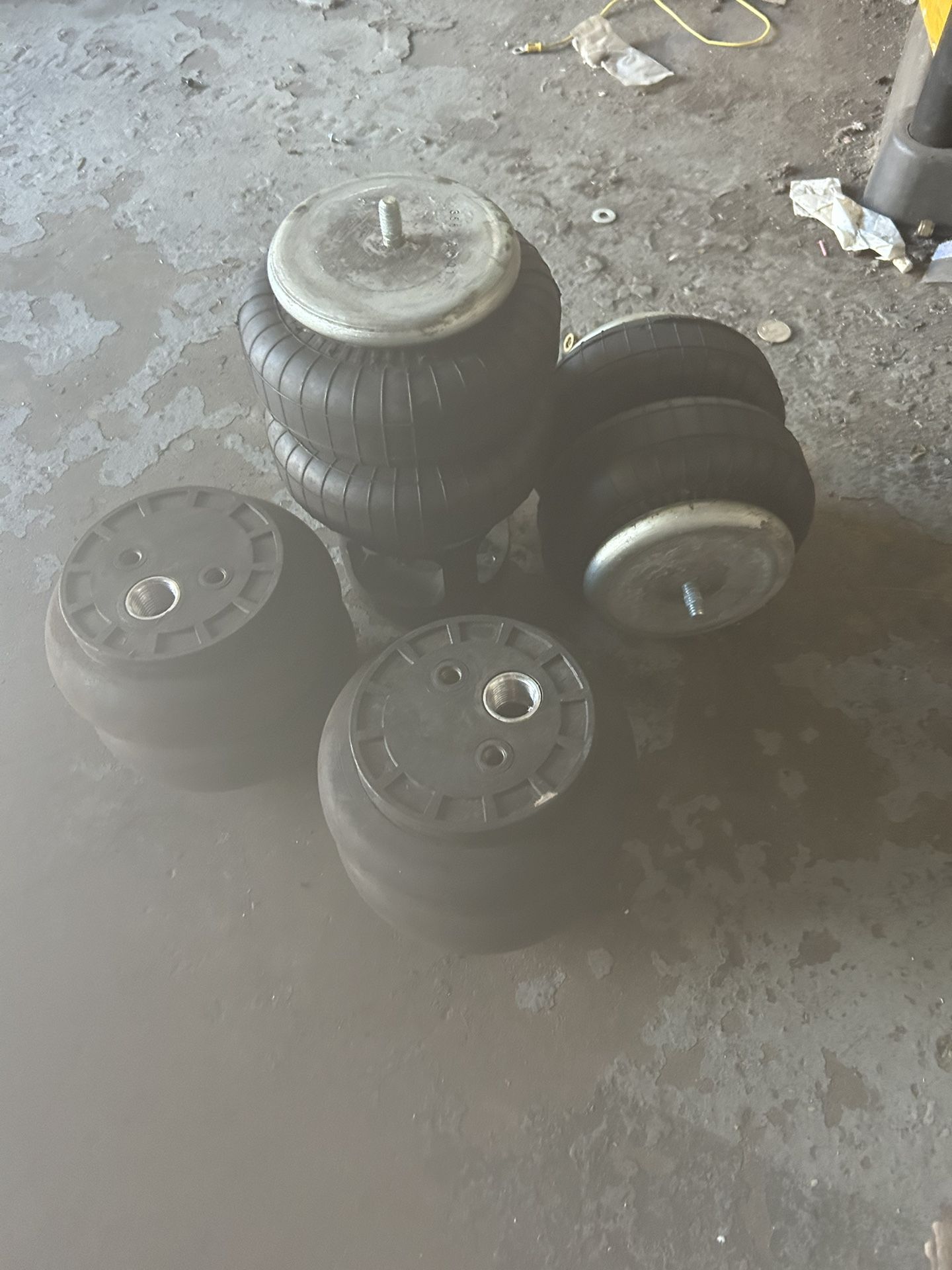 4 2500 Air Ride Bags 