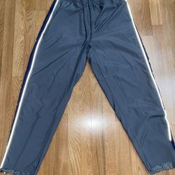 Roundtree & Yorke gray and blue joggers