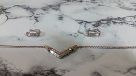 17in 925 Silver Chain with matching earrings weighs 14grams