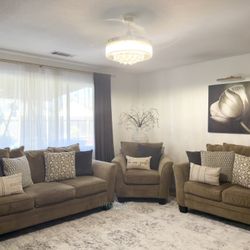 3 Piece Couch Set( With Rug )
