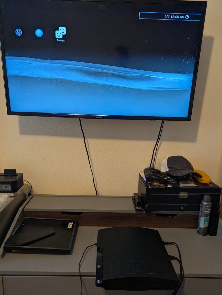 Ps3 Slim + 3 Controls + Many Games
