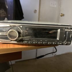 Sony Car CDX-GT66UOW XPlod Stereo CD Radio USB 