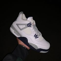 Jordan 4 Midnight Navy