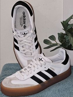 adidas Sambae Cloud White / Core Black / Gold Metallic (Women's) sneaker, specified by the unique product code JI1349.Sizing and DetailsUS Size: 8 (Wo