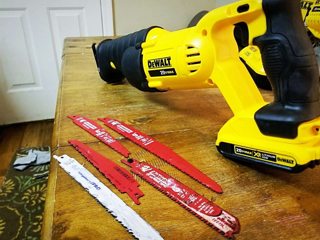 NEW DEWALT 20V RECIPROCATING SAW