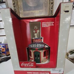 New, Collectable, Coca-Cola Polar Bear Skating Rink. PLEASE READ DESCRIPTION