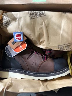Avenger boots 9.5 m