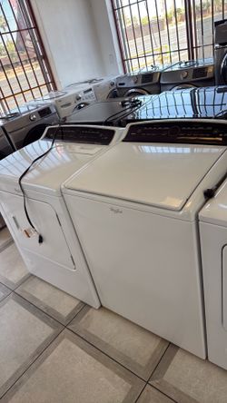 Whirlpool cabrio washer & gas dryer