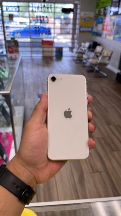 iPhone SE 3 5G 64GB UNLOCKED
