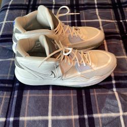 Kyrie Irving Shoes
