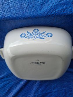 CORNINGWARE CORNFLOWER BLUE  1 1/2 QUART