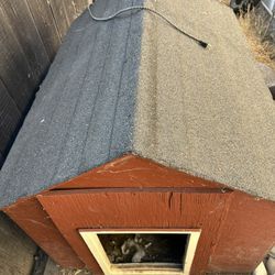 Xtra Large Dog House 