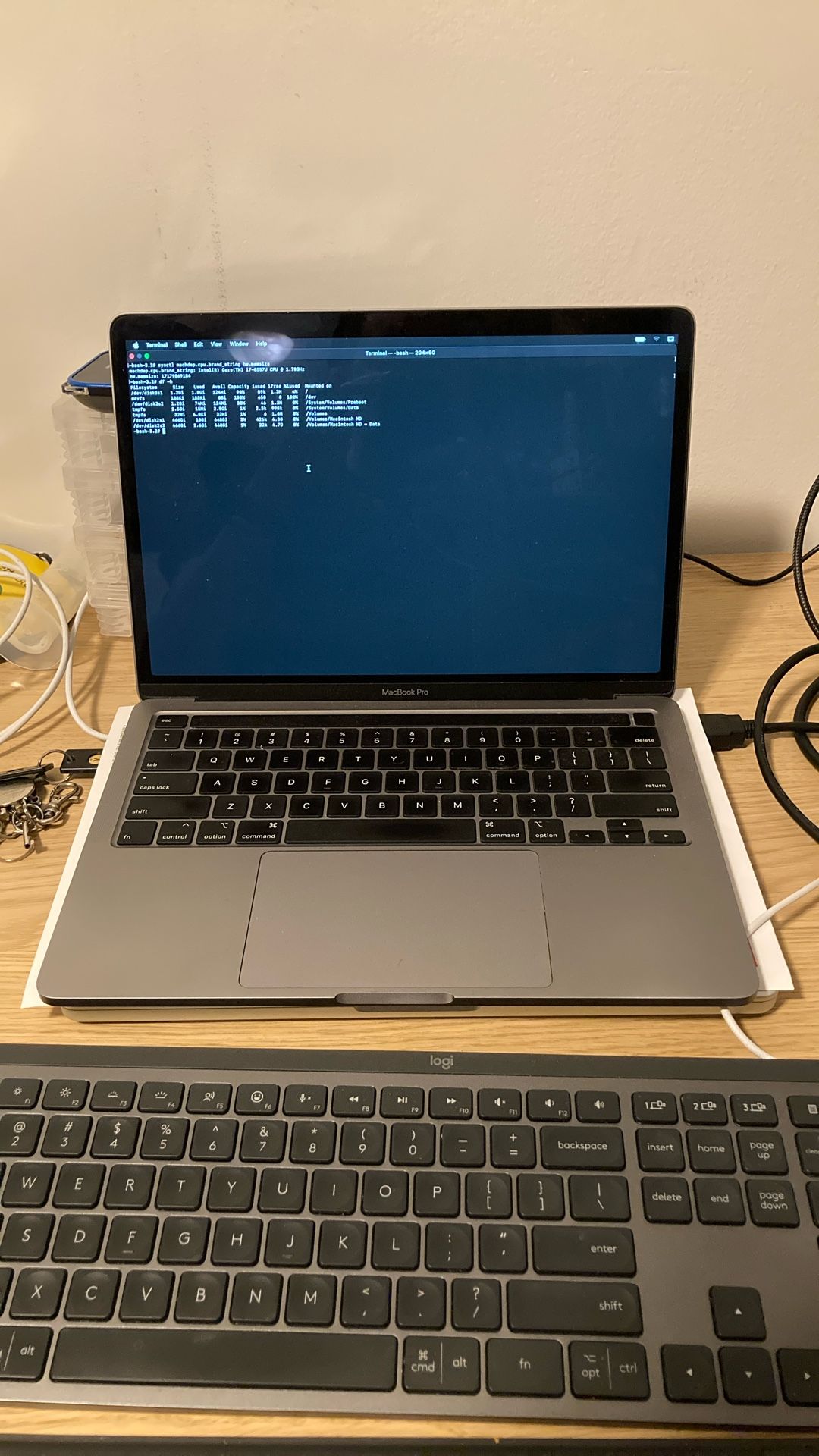 MacBook Pro 13″ (2019) – i7 1.7 GHz/16 GB RAM/512 GB SSD Excellent