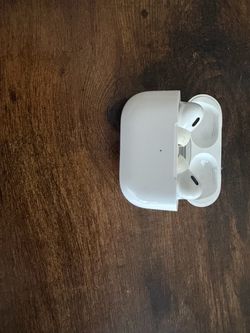 Apple AirPods Pro 2 with Charging Case
