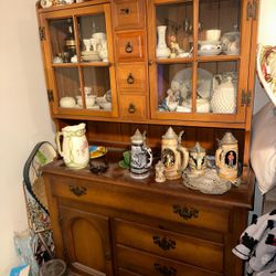 Antique Curio cabinet 
