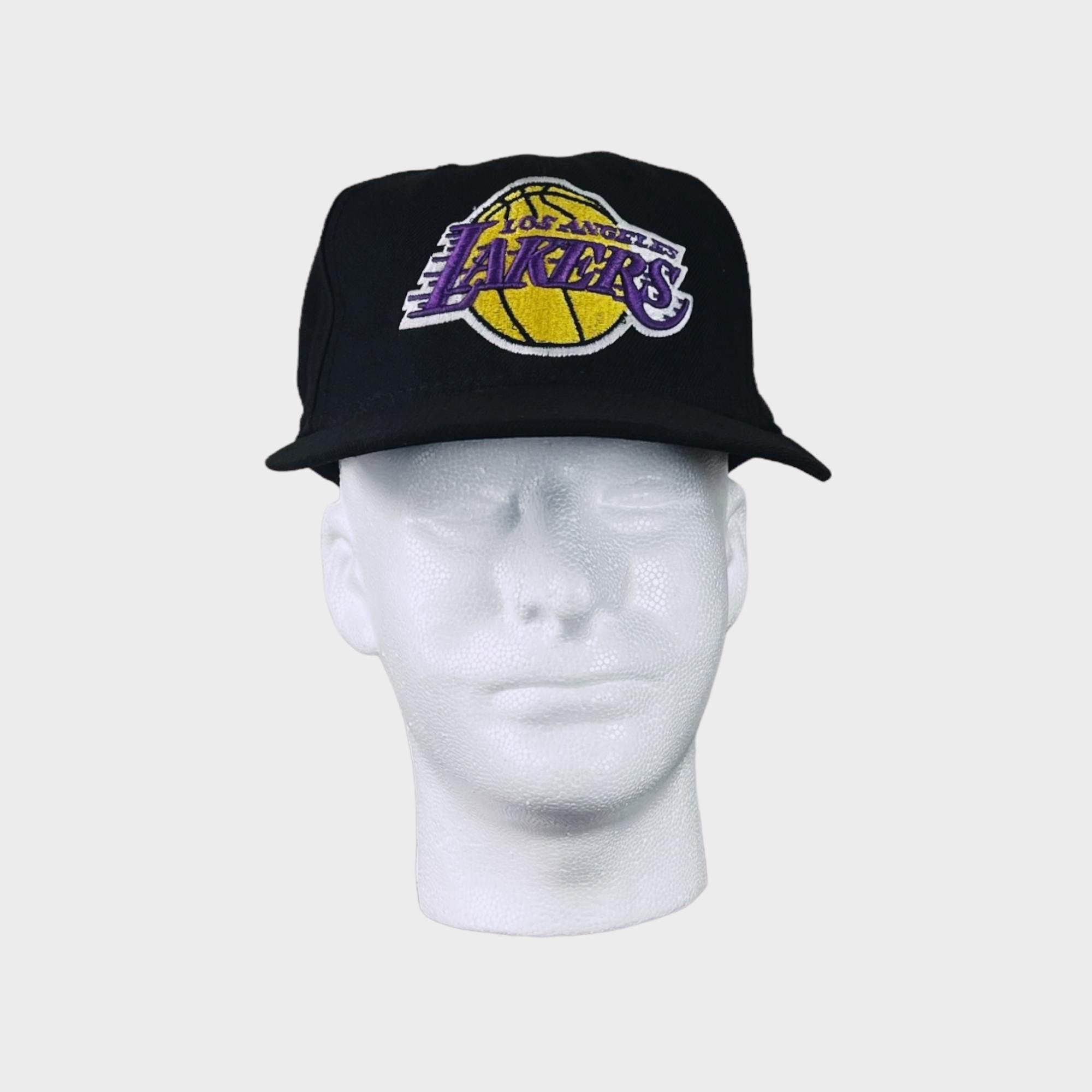 Vintage Los Angeles Lakers New Era Fitted Pro Basketball Hat, Size