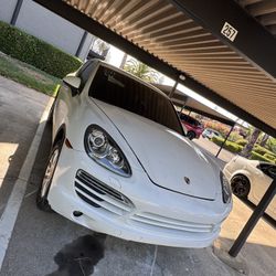 2014 Porsche Cayenne